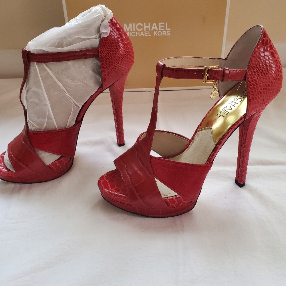 High heels red